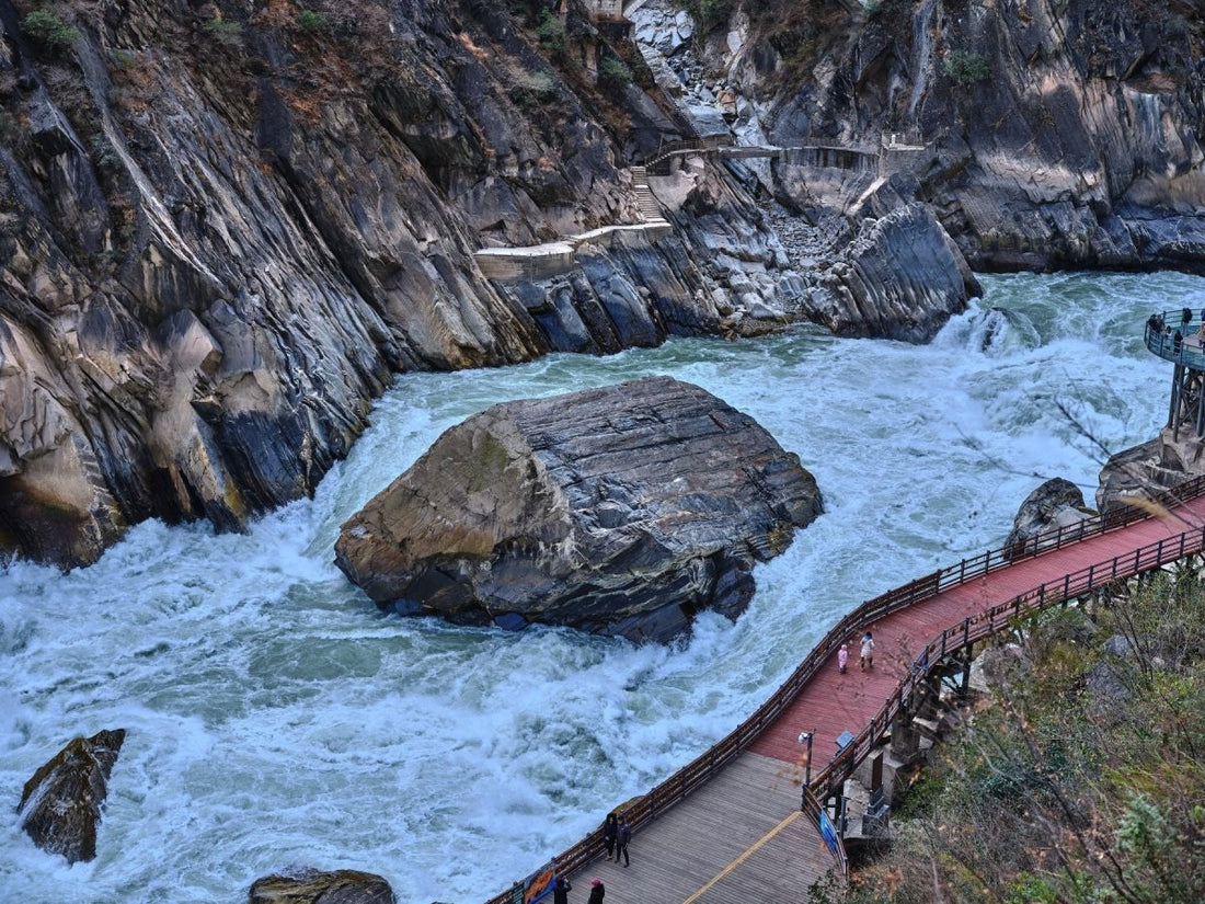 #Tiger Leaping Gorge Hikers#